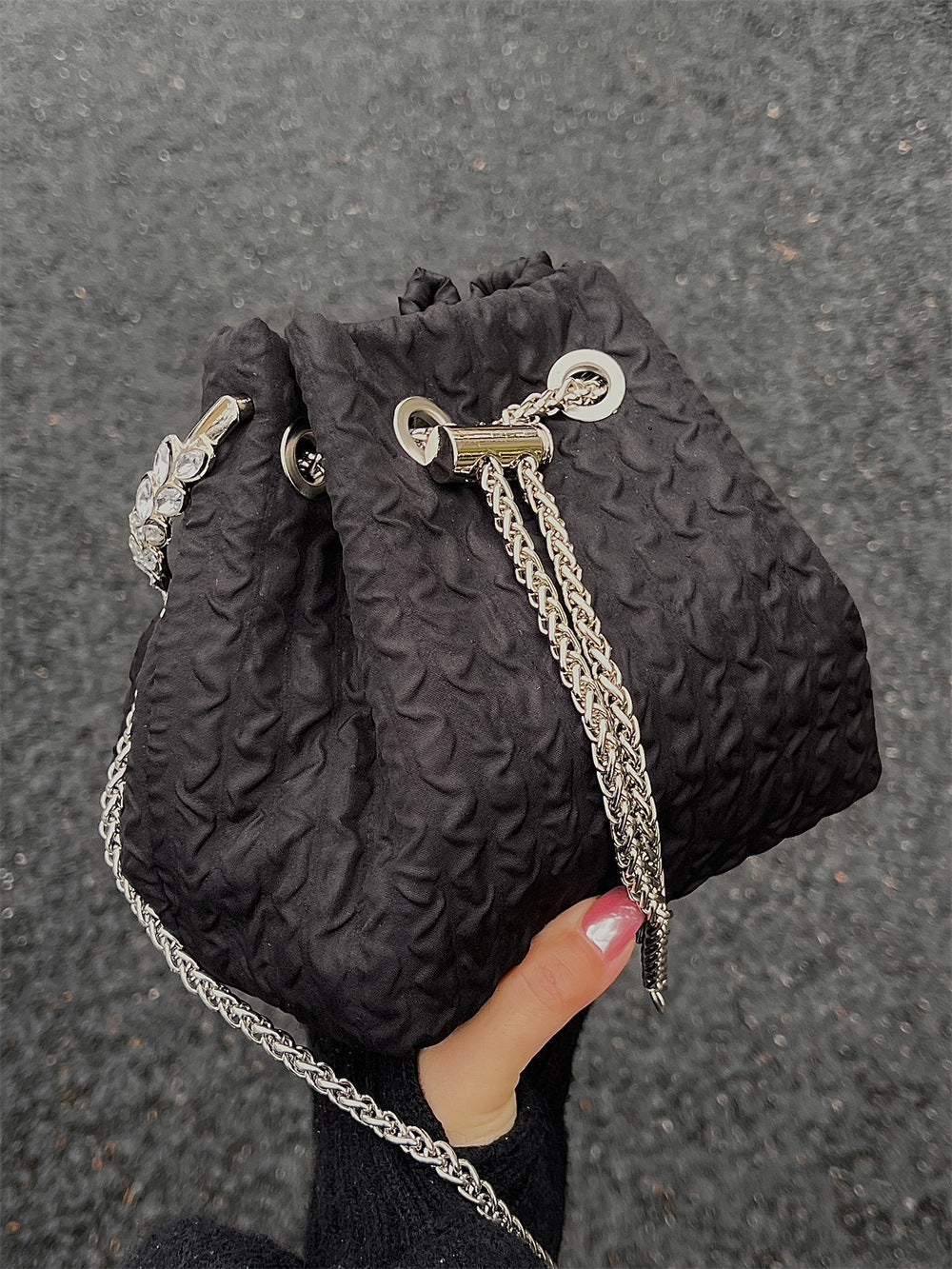 Rhinestone chain handbag women, fashion drawstring bucket bag evening clutch purse party Prom bag Party purse Prom bags clutches