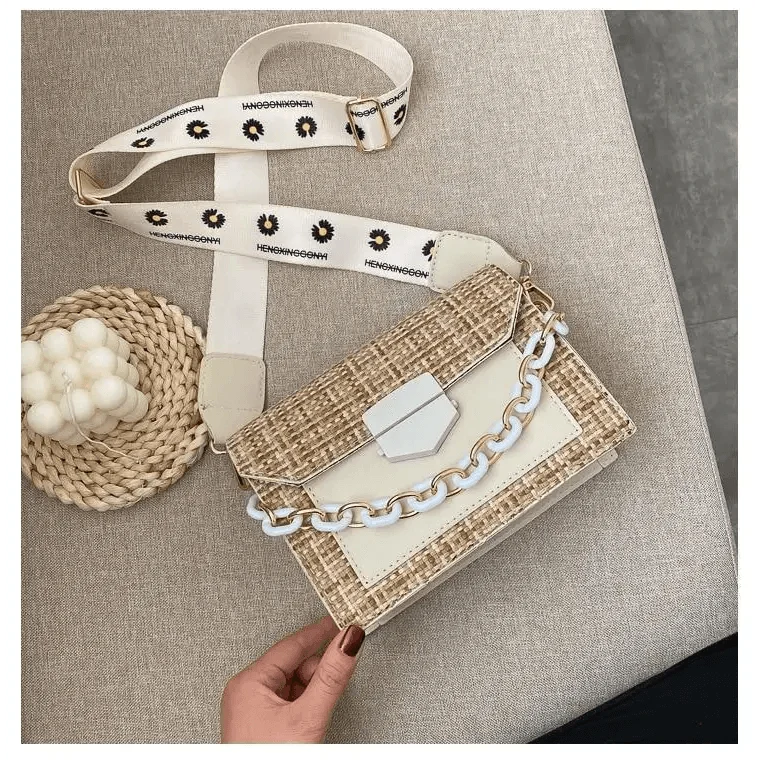 Luxury Wide Strap Shoulder Bags for Women And Girls Designer Lady Handbags and Purses Fashionable Chain Messenger Crossbody Bags